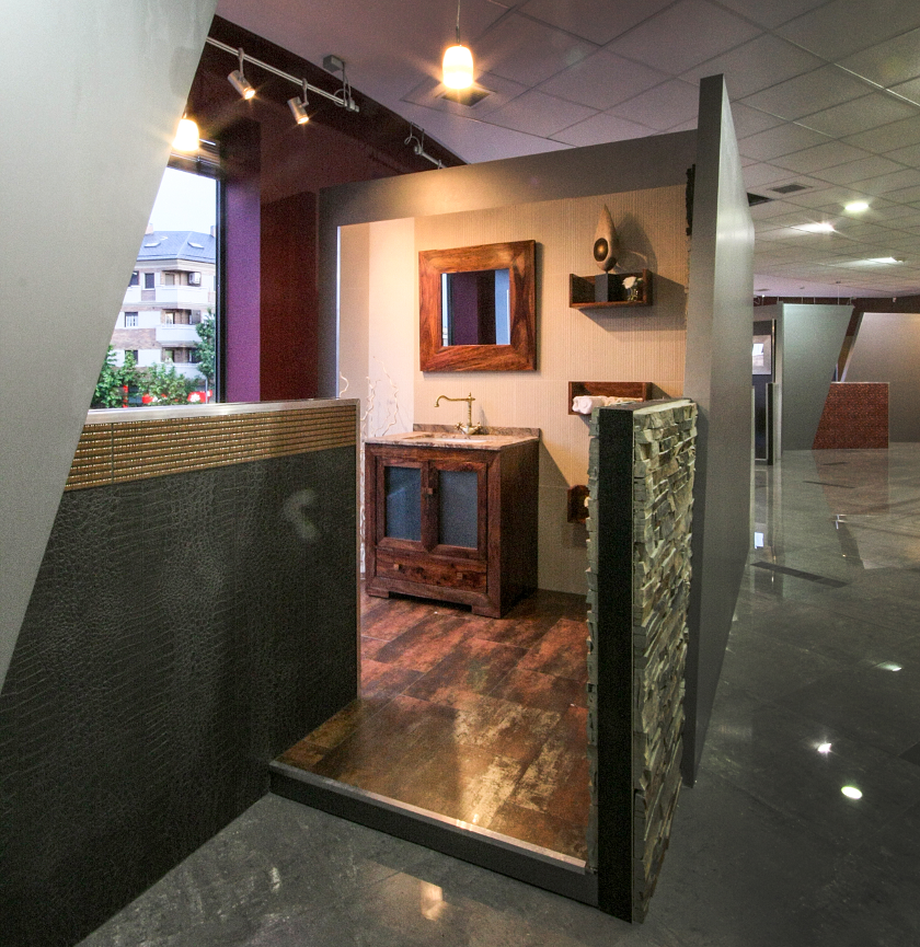 Exposición tienda de azulejos - 2